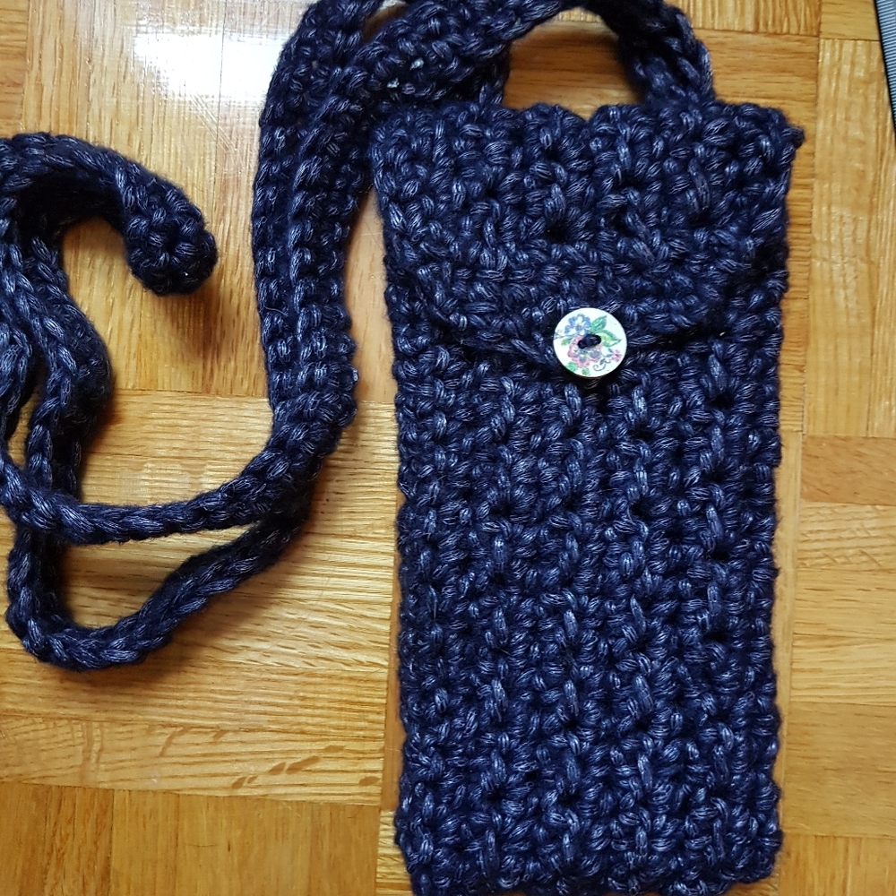 Hand crocheted over the shoulder/crossbody side bag